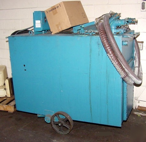 Servi-sump sump sucker coolant system