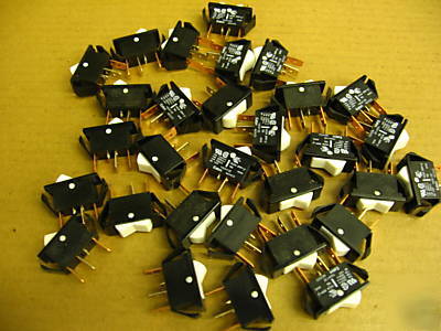 Eaton 3 position rocker switch 250V 16AMP lot of 30 