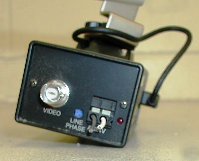 Konica fc-62C b/w ccd camera w/ mount &transformer 5I