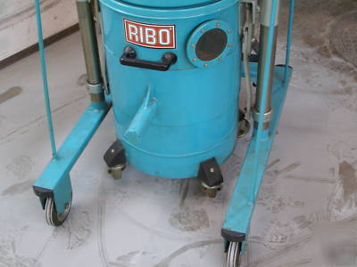 Ribo industrial vacuum cleaner