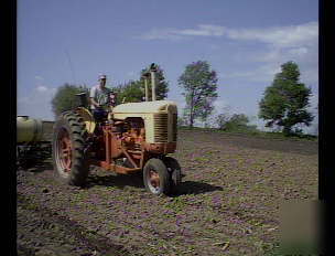 J.i.case 400 farm tractor.