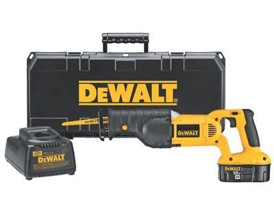 Dewalt 18V cordless reciprocating saw kit