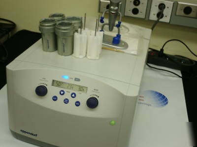 Eppendorf 5702R benchtop centrifuge (demo)