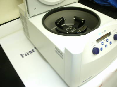 Eppendorf 5702R benchtop centrifuge (demo)