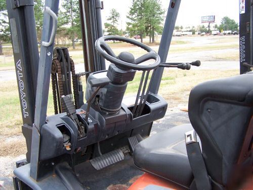 Toyota 4000 lb cushion tire forklift truck lp gas