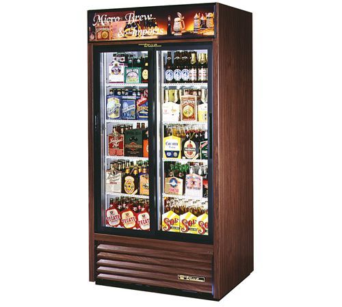 True gdm-33 glass door refrigerator merchandiser