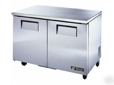 True undercounter freezer tuc-48F solid door freezer