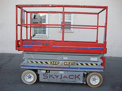 Skyjack 3220 electric scissorlift