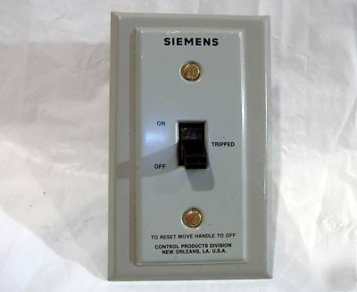 Siemens wall mount breaker switch 120 240 277 v heater 