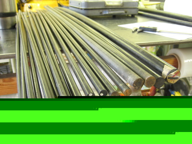 21735 noryl black 3/8