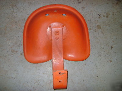 Allis chalmers g pan seat assembly