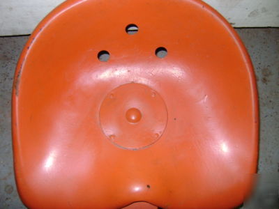 Allis chalmers g pan seat assembly