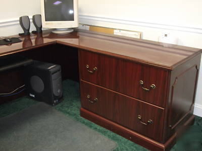 Hon u shaped desk 9400 series mahogany used