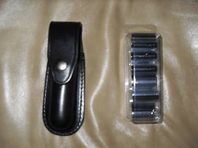 Streamlight polytac led, duty holster and 12 batteries
