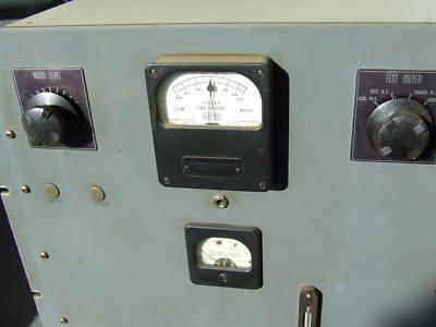 Vintage gates radio mo-2890 tube frequency monitor 