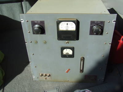 Vintage gates radio mo-2890 tube frequency monitor 