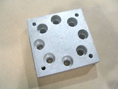 80/20 aluminum leveling caster base plate 15 s 2407 tf