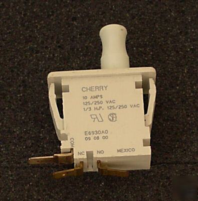 E69-30A - panel mount, pushbutton, spdt switch