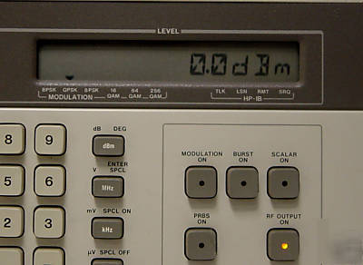 Hp 8782A vector signal generator 1-250 mhz