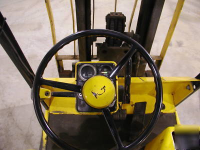 Clark TM12 3 wheel sitdown electric forklift lift 