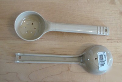 New 2 carlisle measure miser spoons 2OZ beige perf usa 