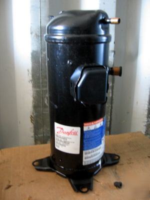 New danfoss scroll compressor a/c HDM055U7LC6 / HRM054U 