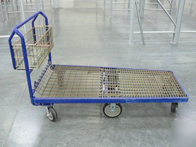 Commercial flatbed pushcart