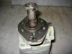 New - vickers hydraulic vane pump p/n V20F4P8T 