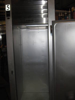 Traulsen reach-in freezer-ss-casters-one solid door