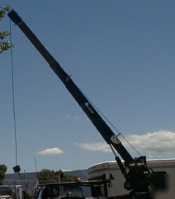 Venturo service truck mounted auto crane 5000 rated 