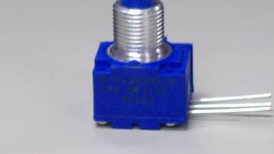 Bourns 91A1A-B24-B15 potentiometer, single turn 