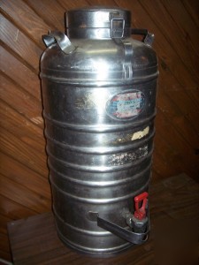 Aervoid thermal beverage dispenser container catering