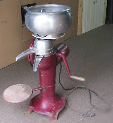 Vintage cream milk separator international harvester