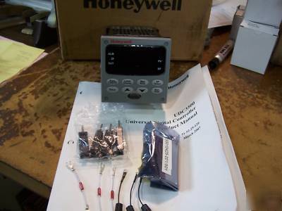 Honeywell UDC3500 control DC3500-R0-3000-211-00000-E0-0