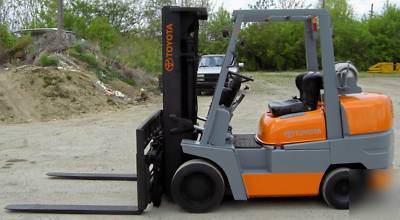 Toyota 6FGCU45 9,000#, cushion tired forklift, fork pos