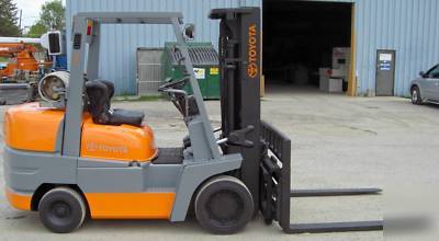 Toyota 6FGCU45 9,000#, cushion tired forklift, fork pos