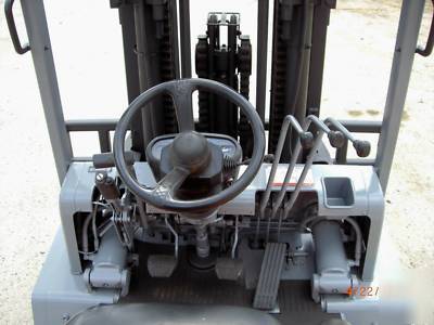 Toyota 6FGCU45 9,000#, cushion tired forklift, fork pos