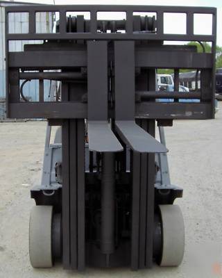 Toyota 6FGCU45 9,000#, cushion tired forklift, fork pos