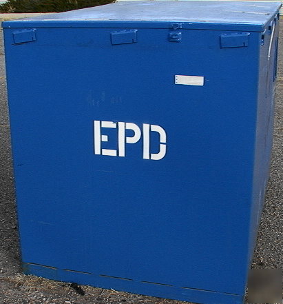 10,000 pound capacity steel container with lid ~6X4X4'