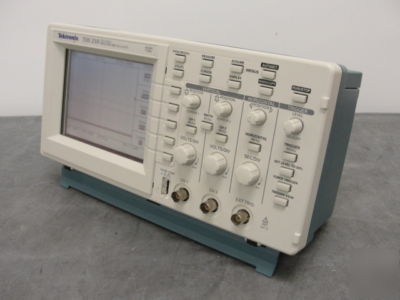 Tektronix TDS210 digital real-time oscilloscope 60 mhz