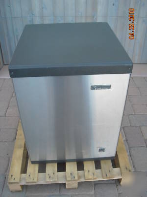 Scotsman ice machine CM3 model CME456