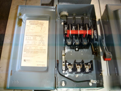 Square d 60AMP 3PH safety switch fusible h-362-n