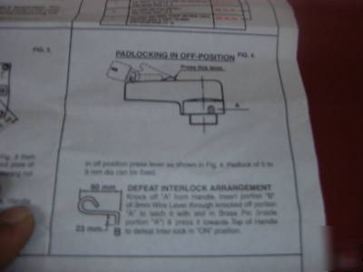 Control panel interlock handle 