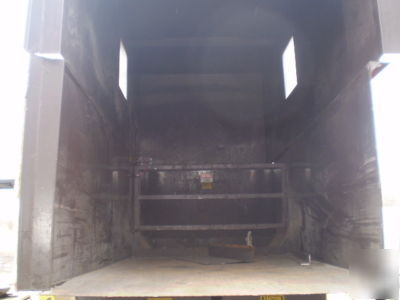 Horizontal cardboard baler w/operator controls