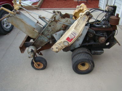 Jacobsen oscillatory vibrating pipe wire plow trencher 
