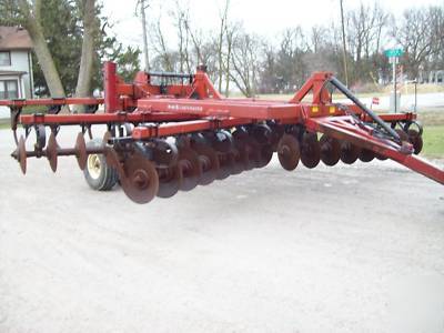 M & w 1860 earthmaster disk chisel v ripper plow
