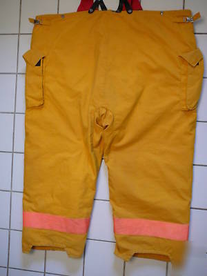 Yellow nomex turnout gear**68 coat 62 pants** nfpa