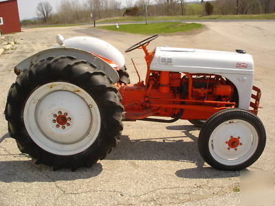 1949 ford 8N w/ extras 