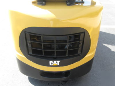 2002 caterpillar 5,000 lb lift truck forklift 5000 