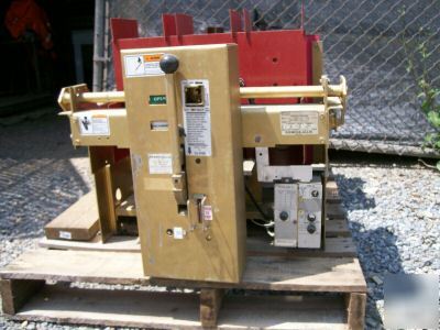 3200A siemens-allis low voltage air circuit breaker